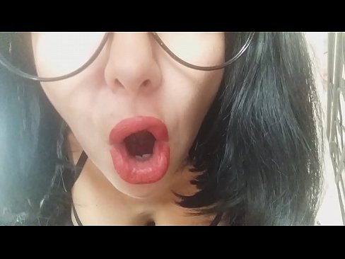 ❤️ Tatlım, üvey annen bugün okula gitmene izin vermiyor... Sana çok ihtiyacım var... ☑ Sadece porno bizde ❌️